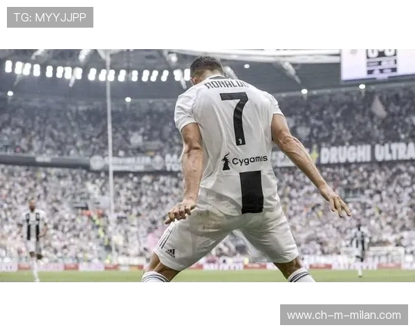 C罗全场奔跑令人动容——足球场上的矫健之魂