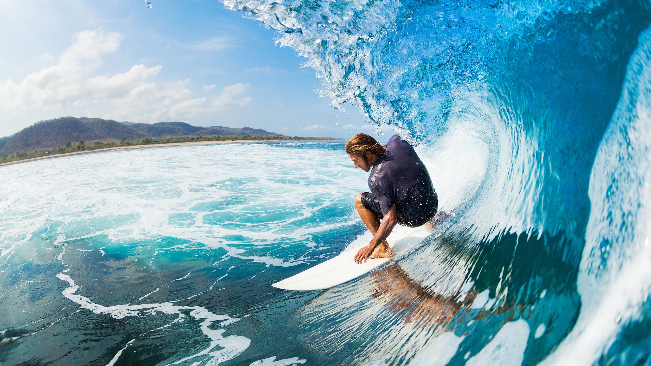 欧冠八强首回合：本菲卡主场1比1阿贾克斯 两队都坚持“进攻第一”理念